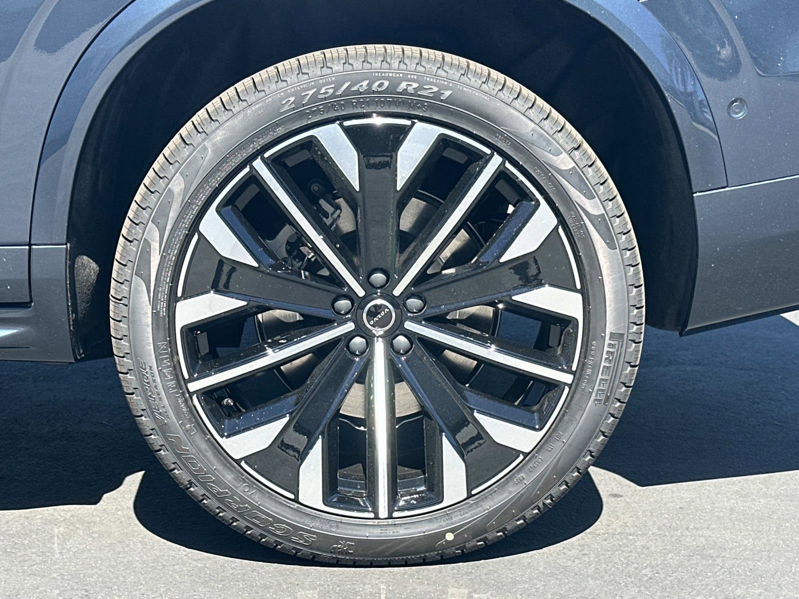 New 2026 Volvo XC90 T8 Ultra w/ Protection Package Premier image 24