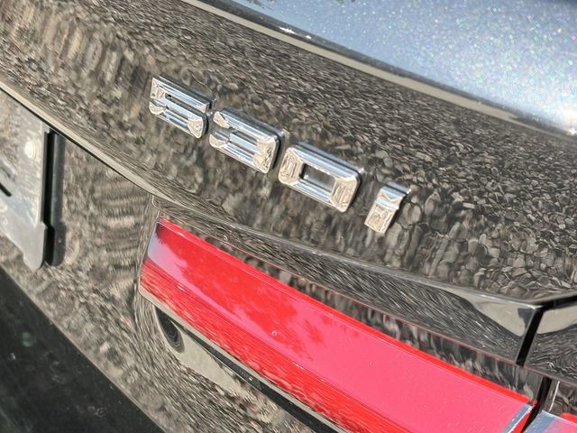 Used 2022 BMW 530i w/ M Sport Package RWD image 4