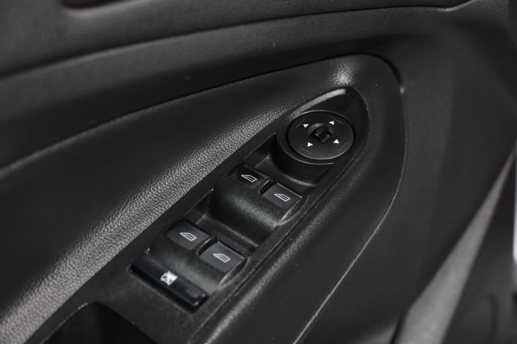 Used 2017 Ford Escape SE AWD/4WD image 11
