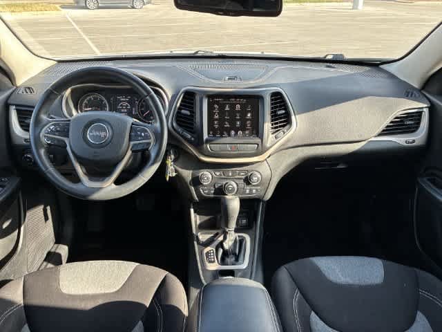 Used 2014 Jeep Cherokee Latitude FWD image 16
