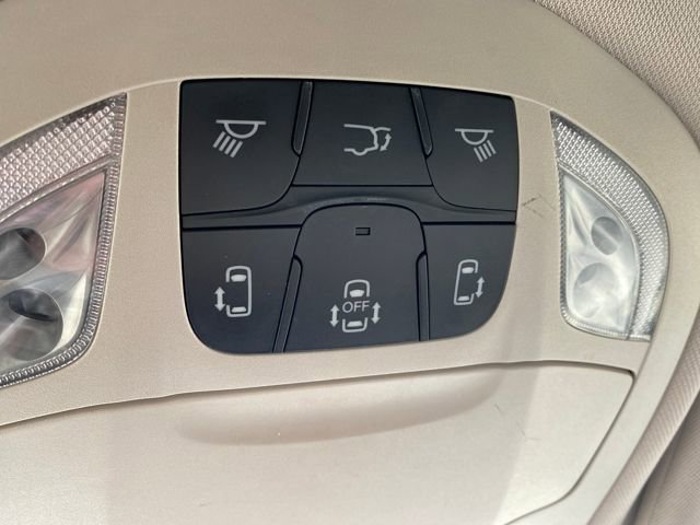 Used 2021 Chrysler Voyager Lxi image 23