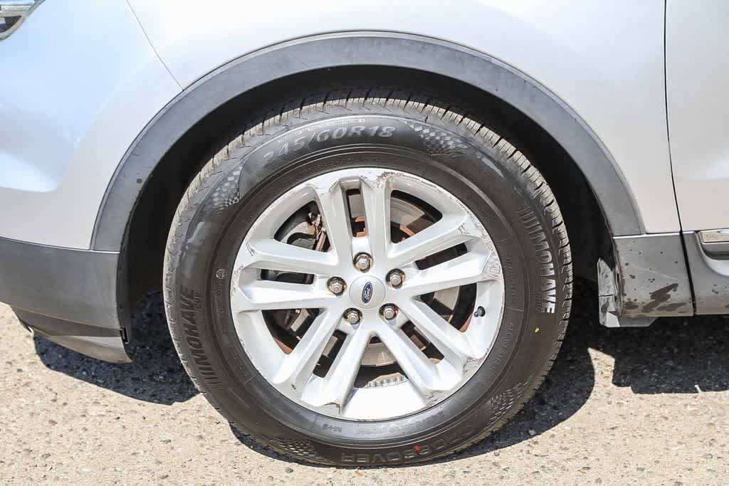 Used 2014 Ford Explorer XLT w/ Equipment Group 202A FWD image 7