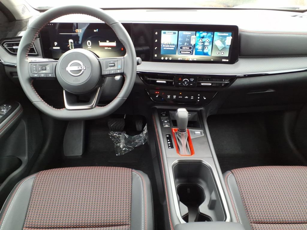 New 2026 Nissan Kicks SR w/ Cold Weather Package image 10