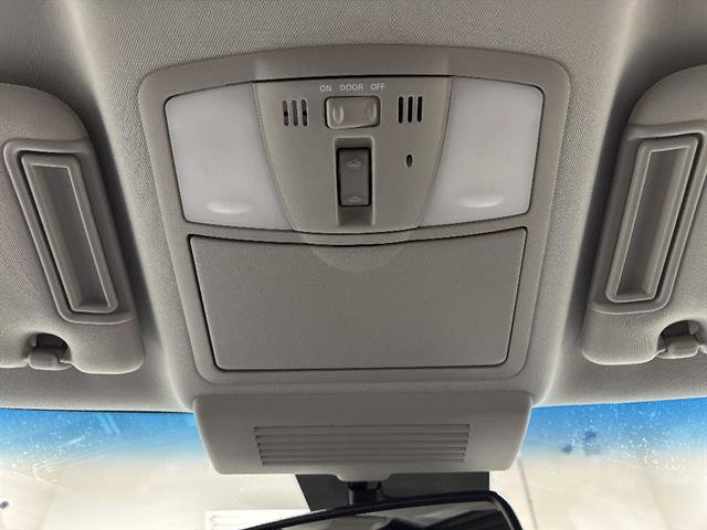 Used 2017 Nissan Armada SV AWD/4WD image 15