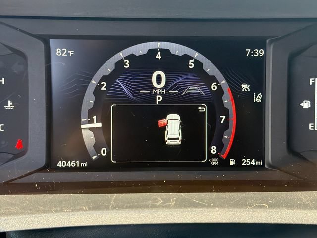 Certified 2025 Toyota 4Runner SR5 AWD/4WD image 27
