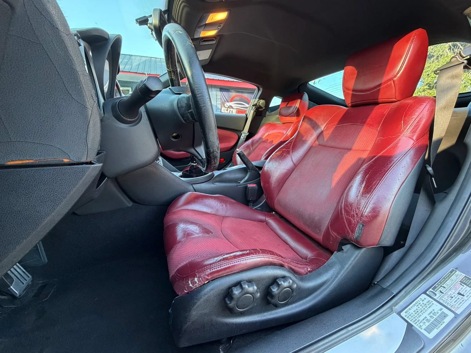 Used 2010 Nissan 370Z Touring w/ Sport Pkg RWD image 7