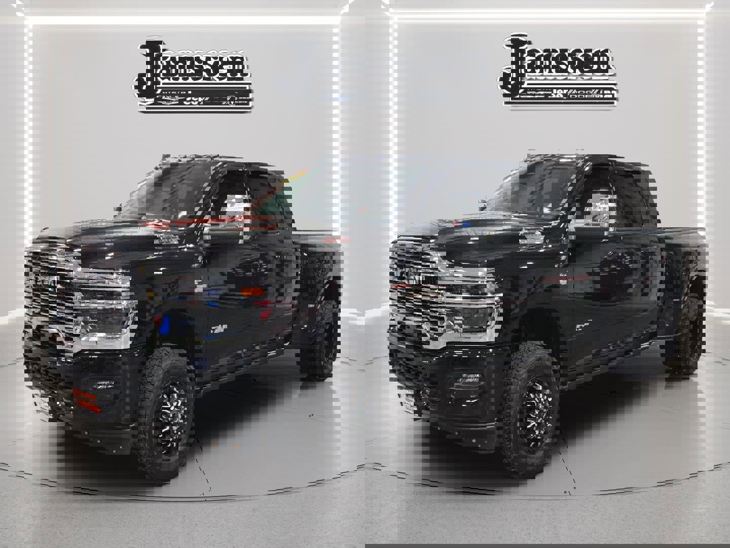 Used 2025 RAM 3500 Laramie w/ Max Tow Package