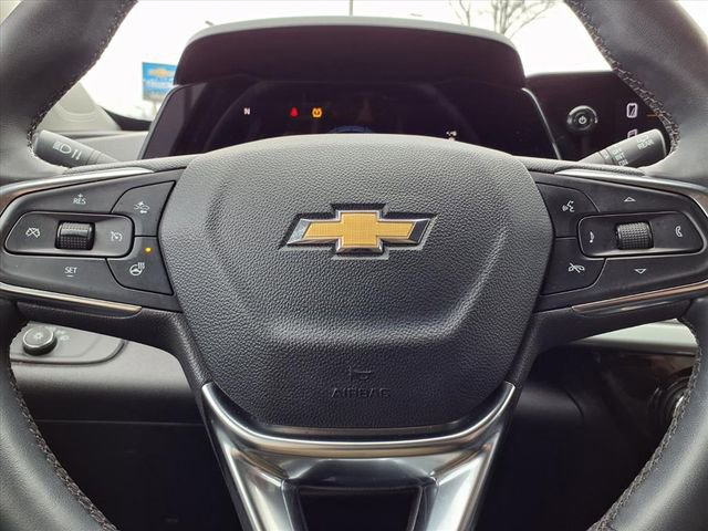 Used 2024 Chevrolet Trax LT w/ LT Convenience Package image 14