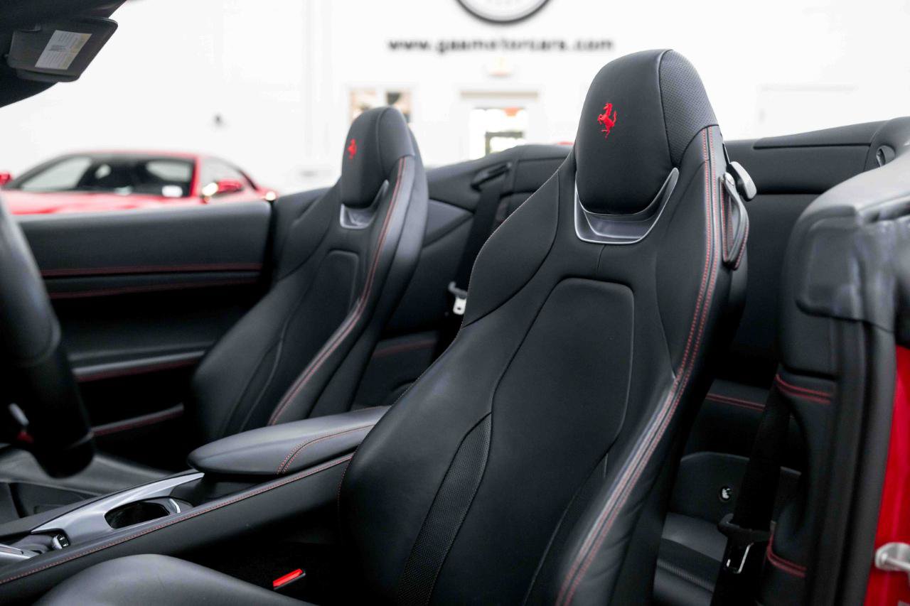 Used 2019 Ferrari Portofino RWD image 45