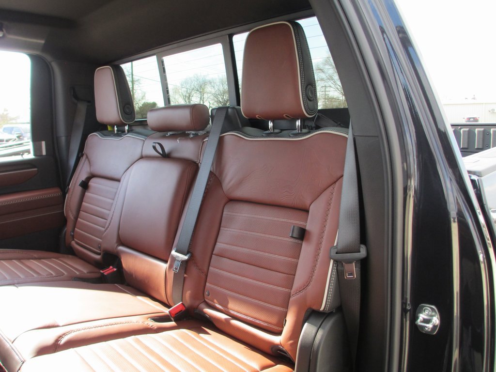 New 2026 GMC Sierra 3500 Denali Ultimate image 13