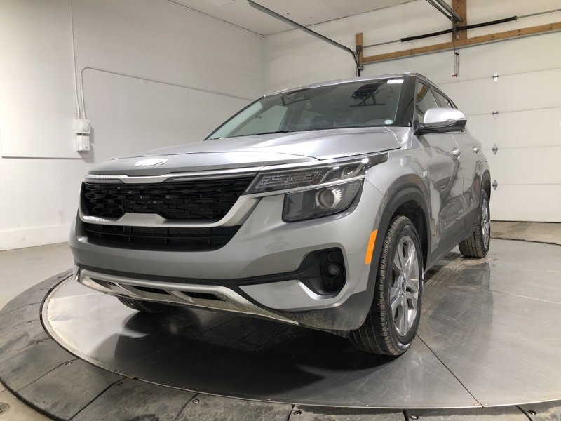 Used 2023 Kia Seltos S image 3