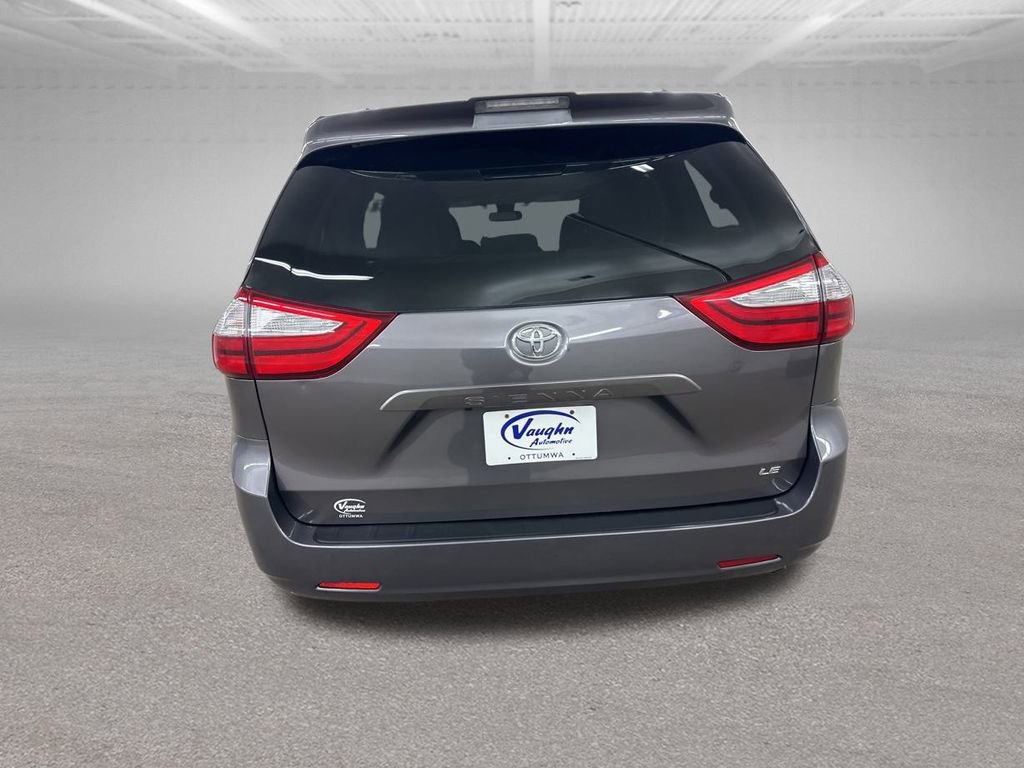 Used 2019 Toyota Sienna LE image 10