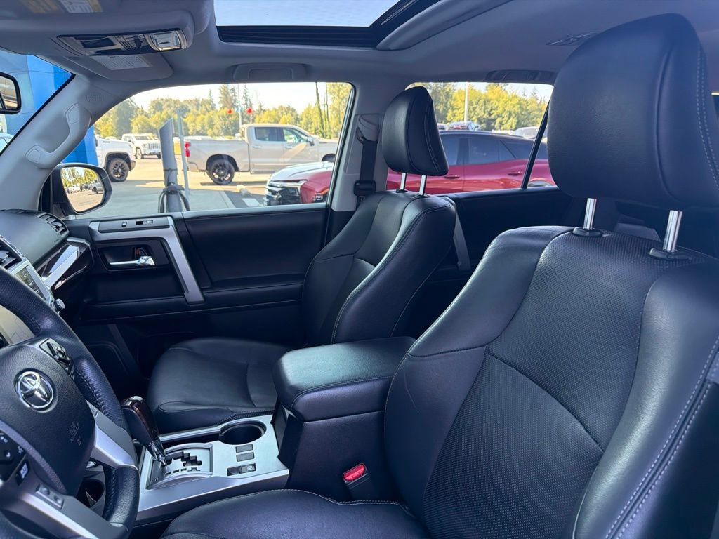 Used 2022 Toyota 4Runner Limited AWD/4WD image 22