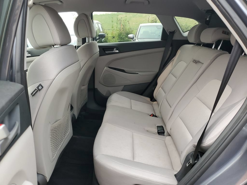 Used 2018 Hyundai Tucson Sport w/ Cargo Package AWD/4WD image 12