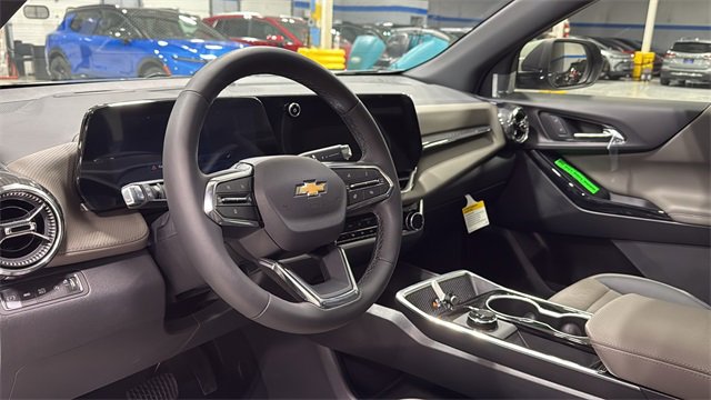 New 2026 Chevrolet Equinox LT w/ Convenience Package II image 8