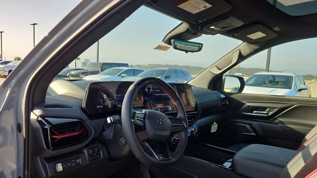 Used 2025 Chevrolet Silverado EV RST image 10