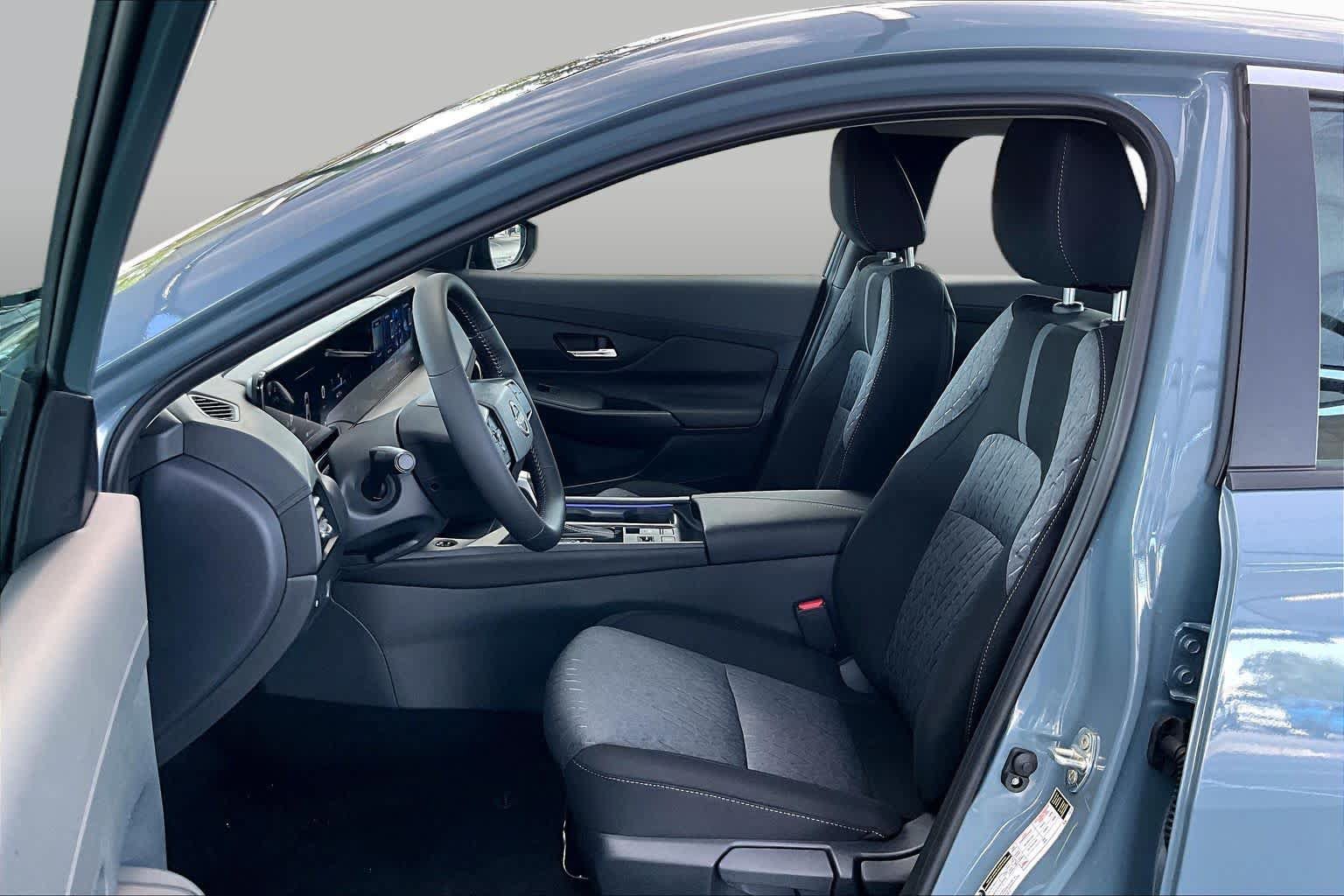 New 2026 Nissan Sentra SV w/ SV Convenience Package FWD image 9