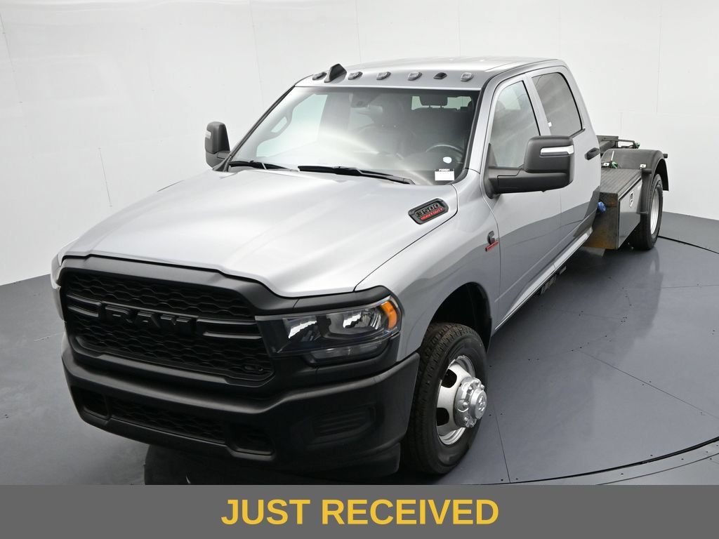 Used 2024 RAM 3500 Tradesman w/ Cold Weather Group RWD image 18