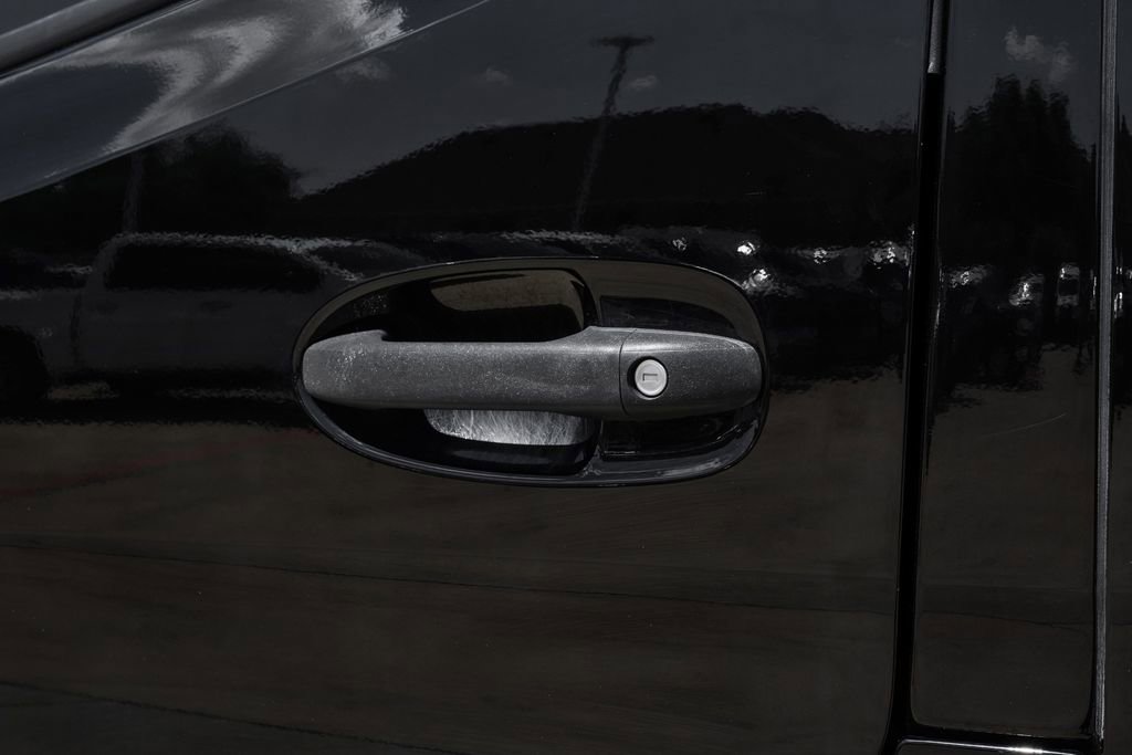 Used 2020 Mercedes-Benz Sprinter 3500 w/ Windows All Around Package image 61