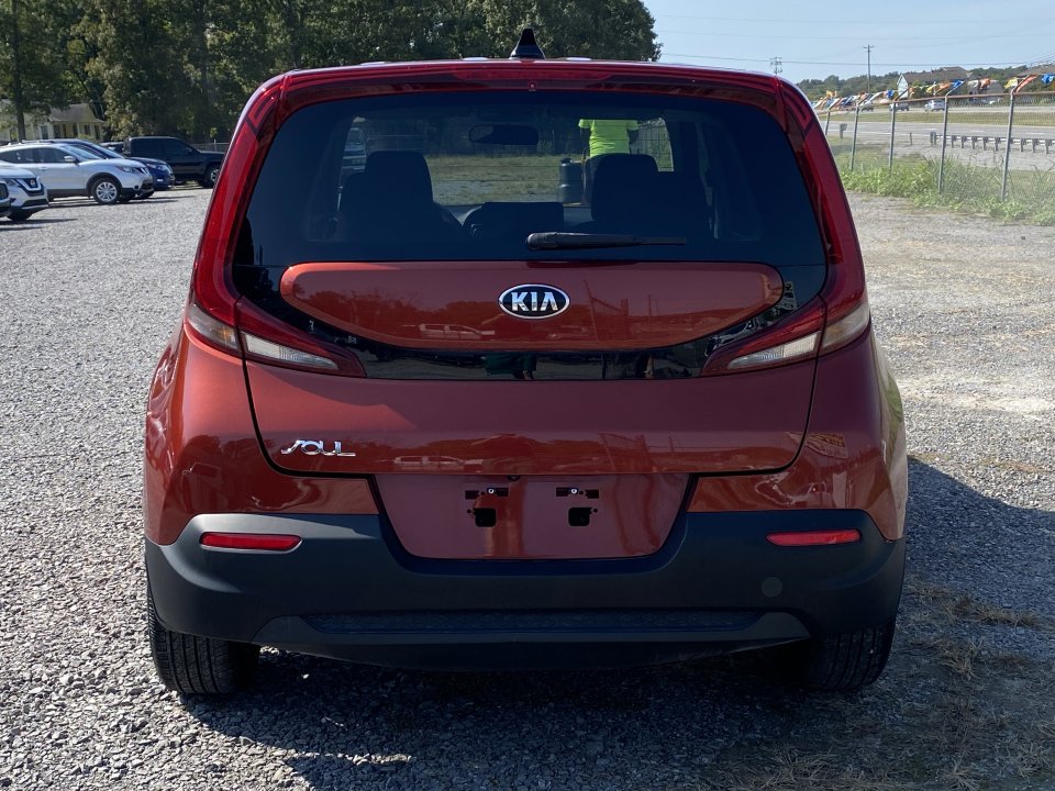 Used 2021 Kia Soul LX image 6