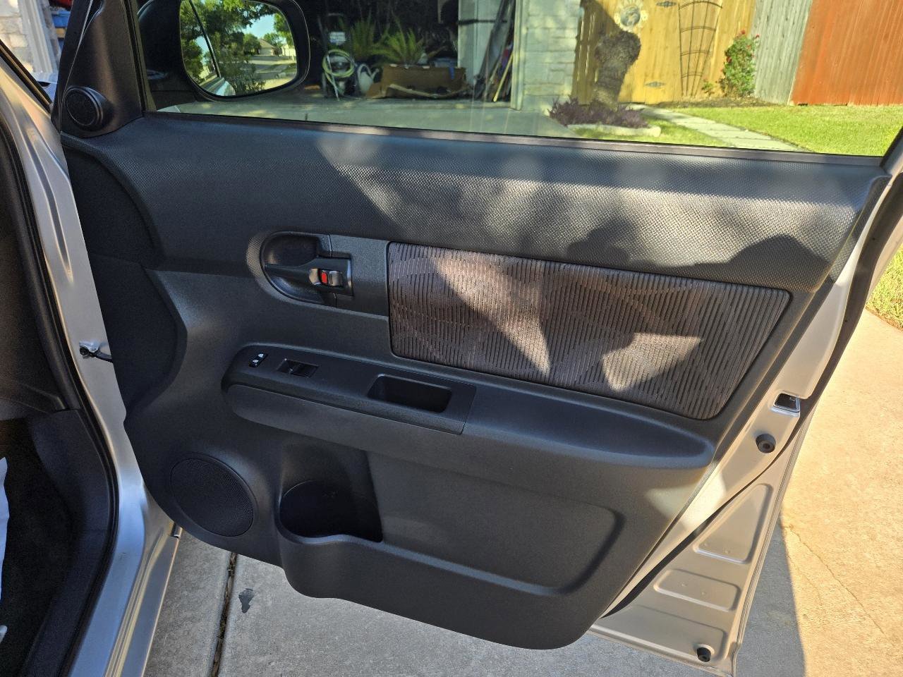 Used 2015 Scion xB image 19
