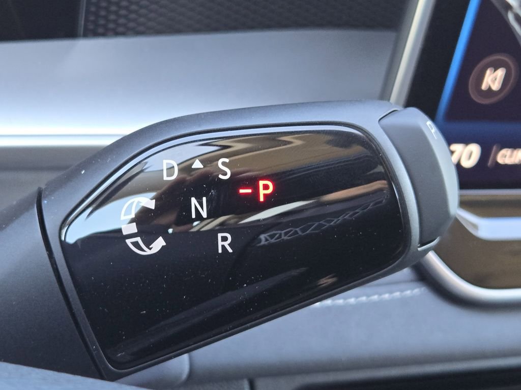 New 2026 Volkswagen Tiguan SE AWD/4WD image 17