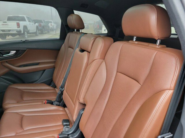 Used 2018 Audi Q7 3.0T Prestige w/ Prestige Package image 32