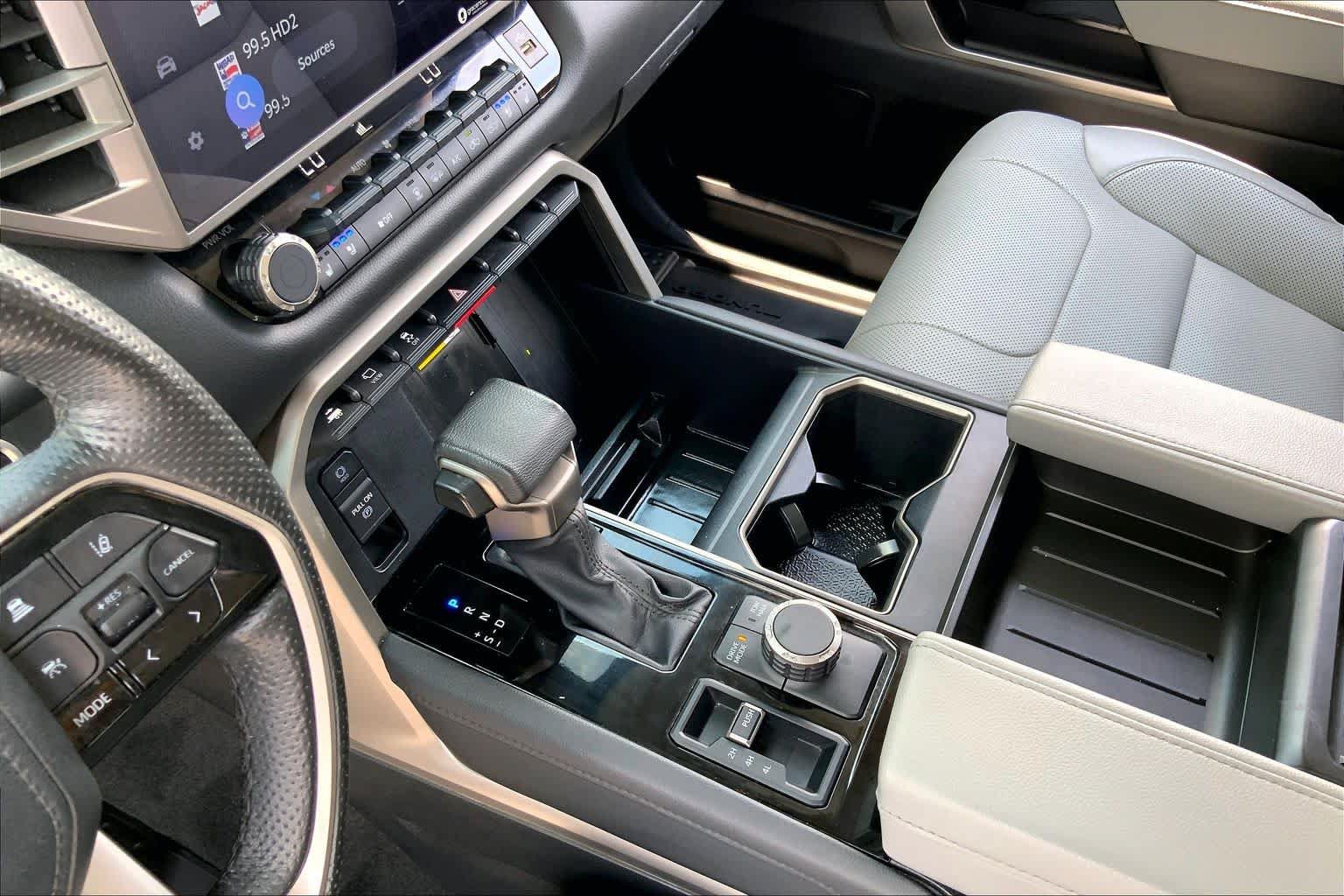 Used 2023 Toyota Tundra Limited AWD/4WD image 16