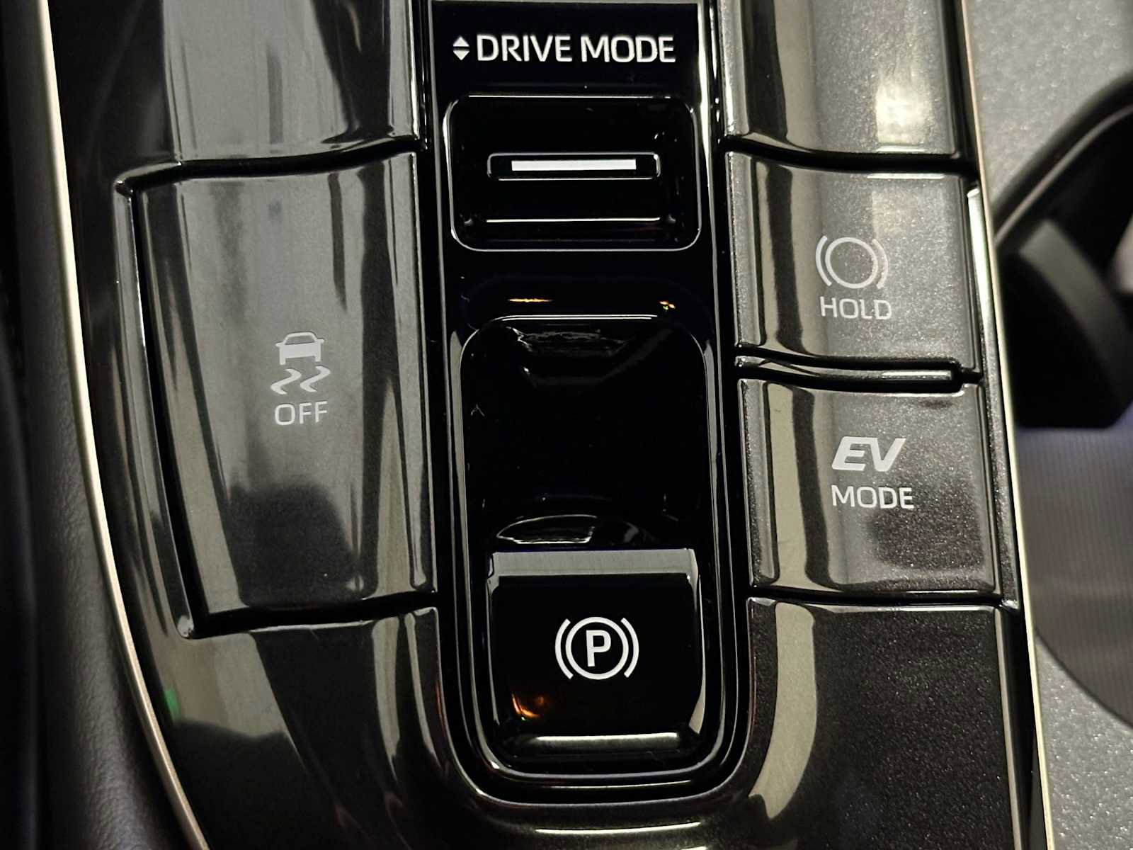 New 2026 Toyota Crown Nightshade AWD/4WD image 17