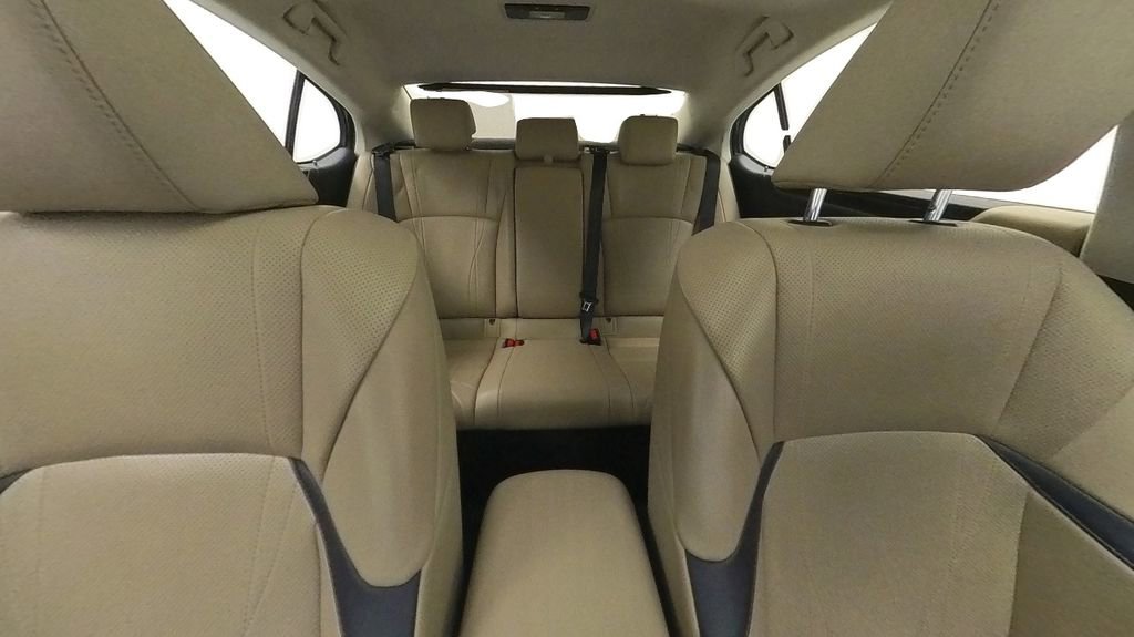 Used 2019 Lexus ES 300h image 30