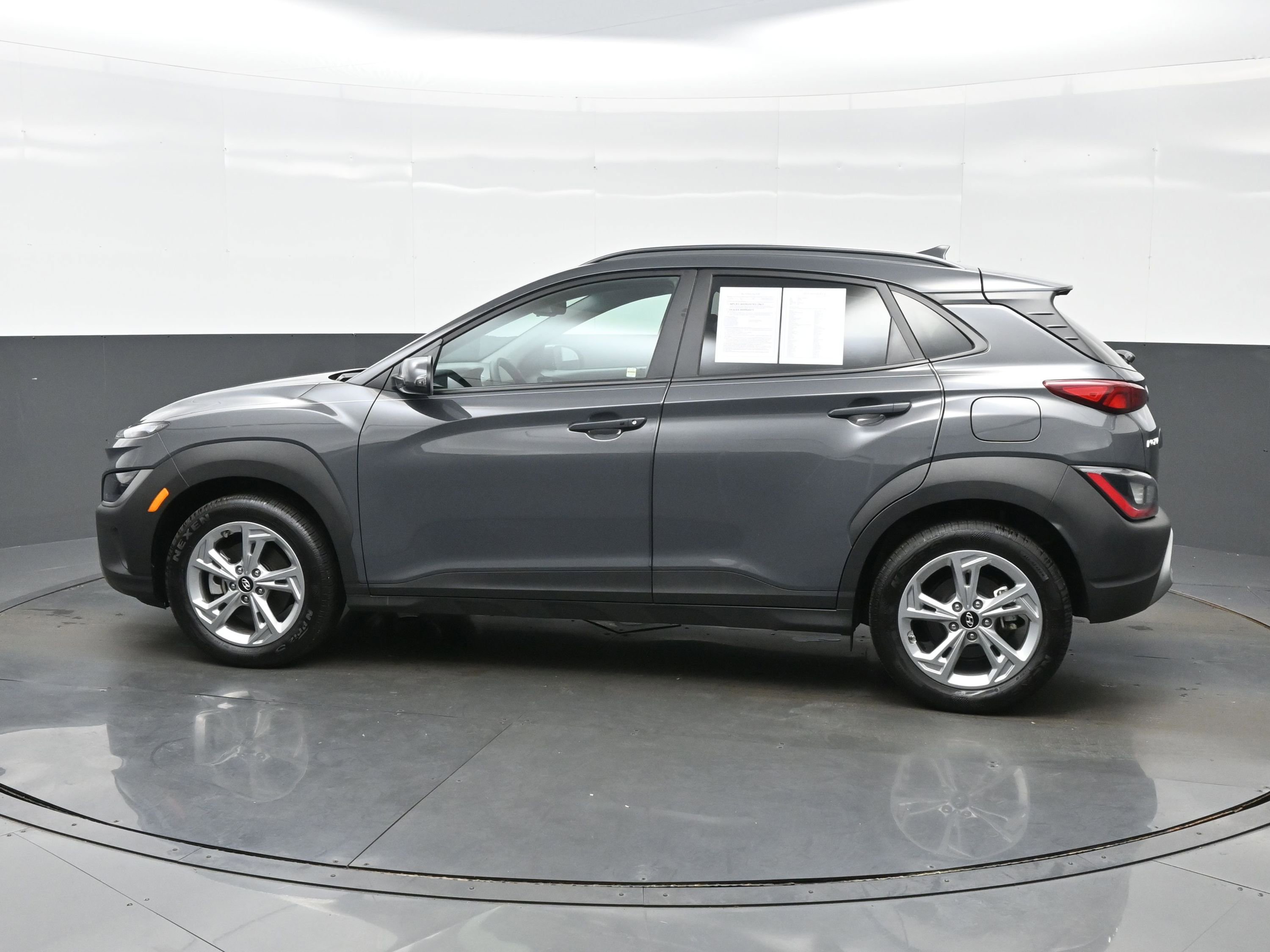 Certified 2023 Hyundai Kona SEL AWD/4WD image 3