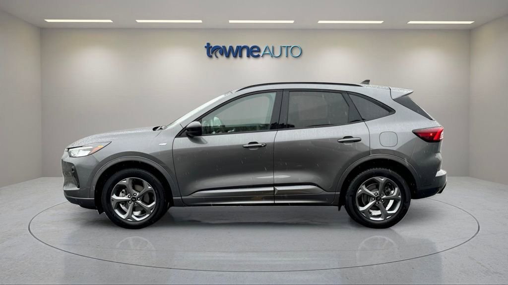 Used 2023 Ford Escape ST-Line w/ Tech Pack #1 image 2