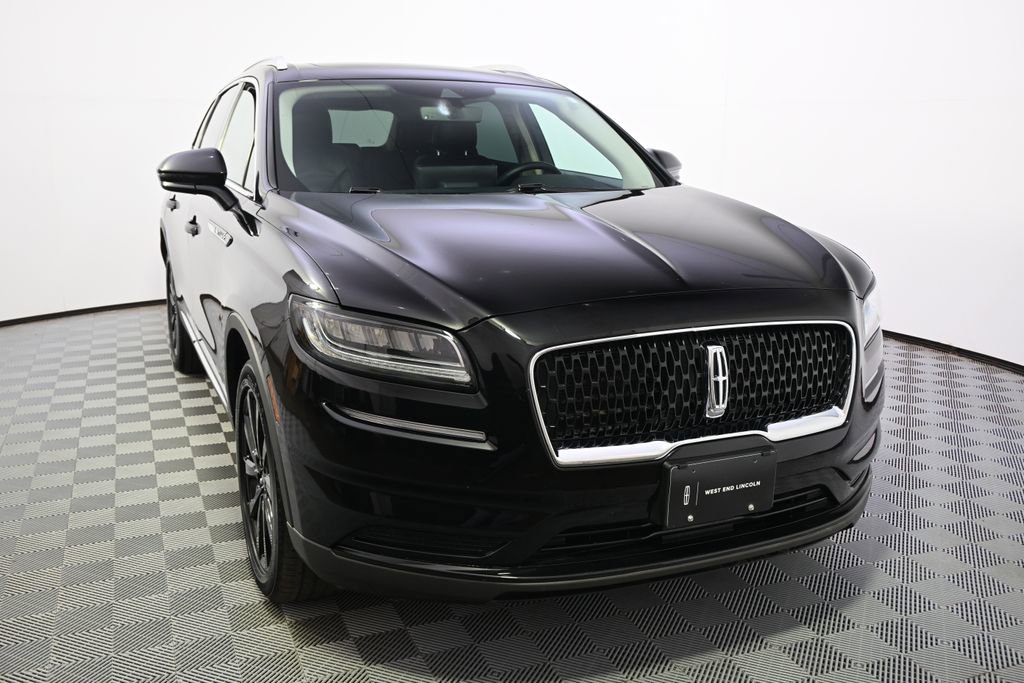 Used 2022 Lincoln Nautilus Reserve w/ Monochromatic Package image 9