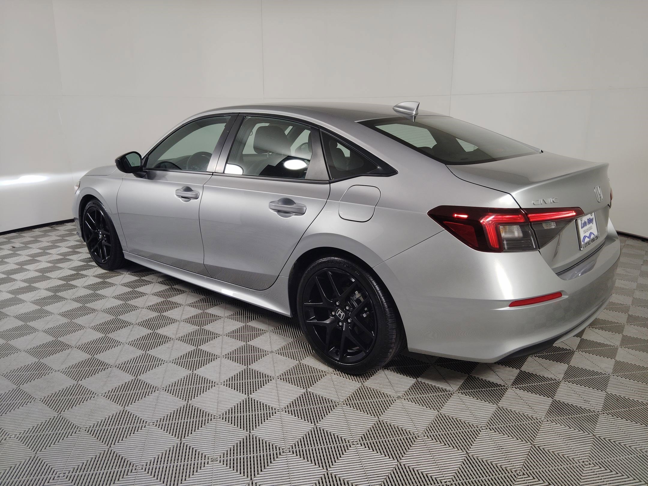 Certified 2025 Honda Civic Sport image 3