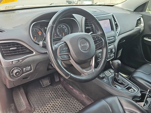 Used 2019 Jeep Cherokee Latitude Plus w/ Cold Weather Group image 13