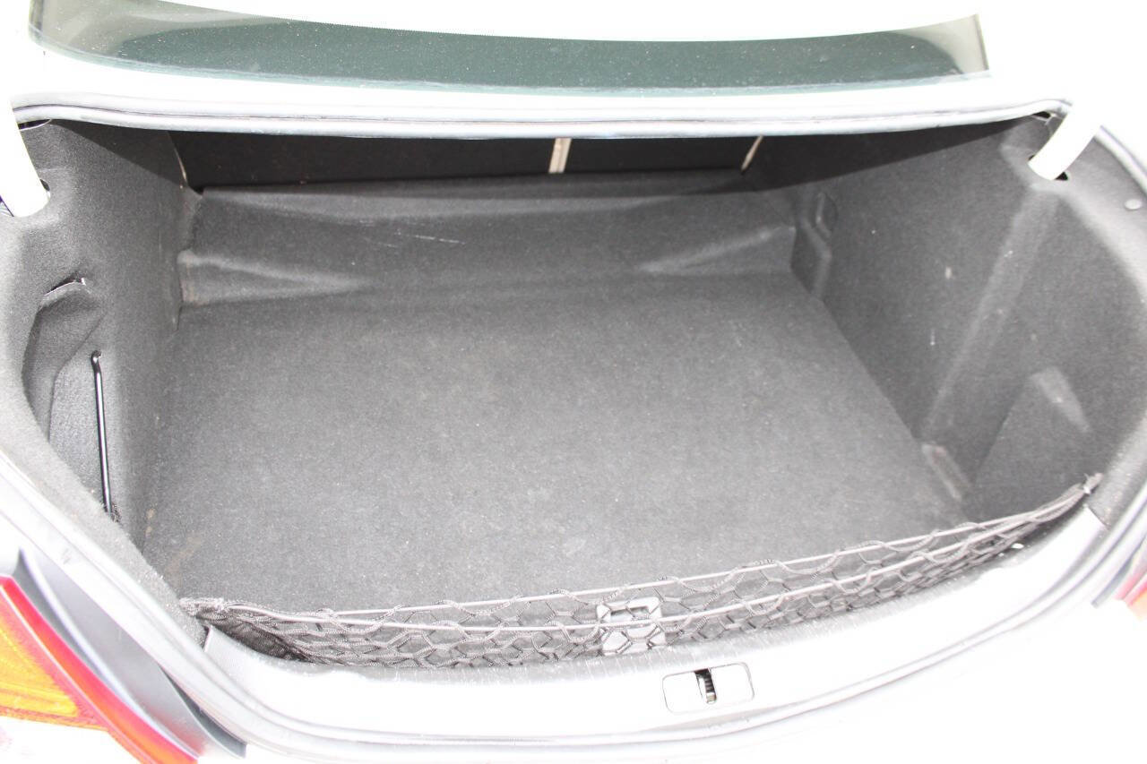 Used 2013 Buick Regal Premium FWD image 23