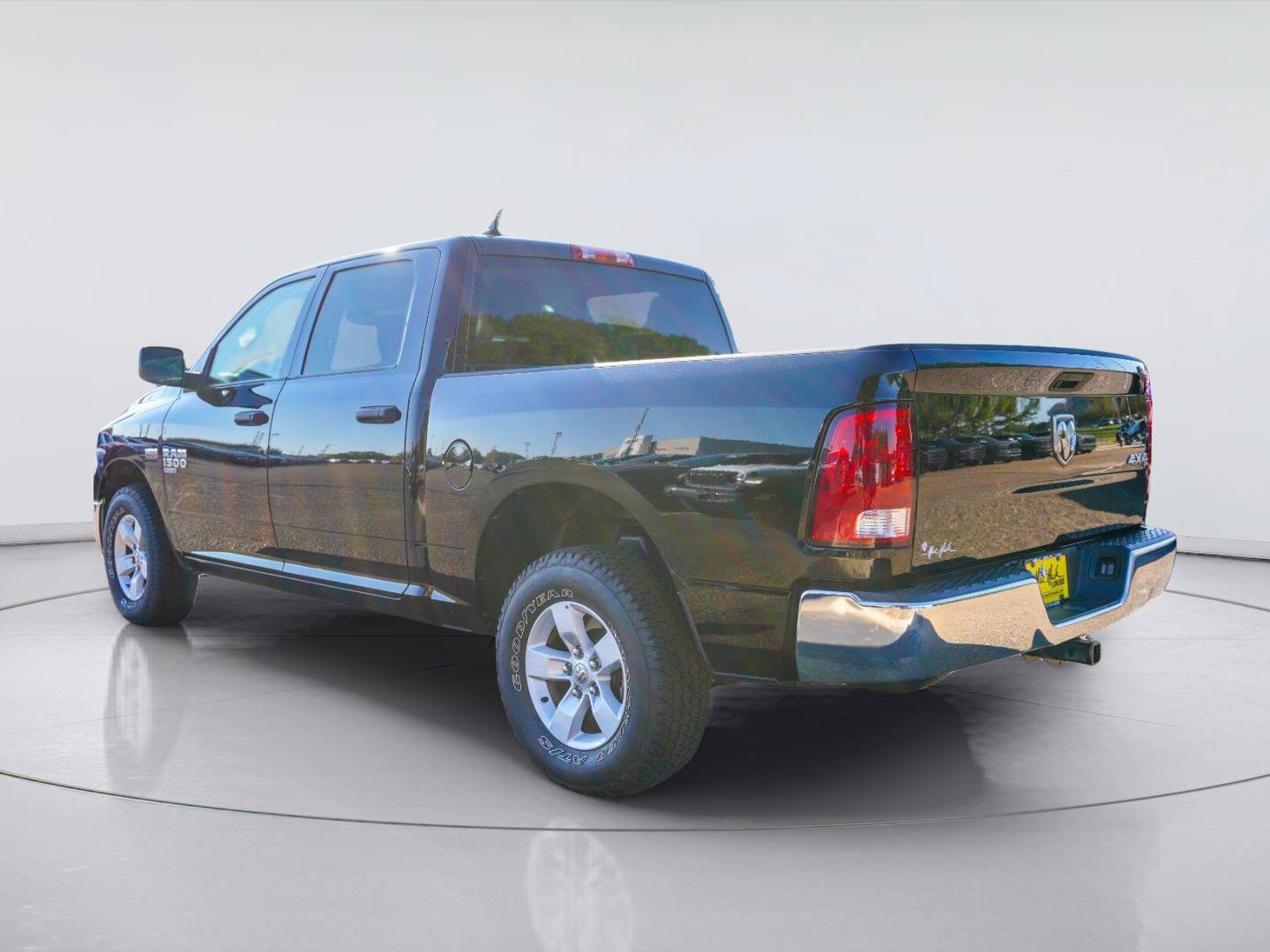 Used 2024 RAM 1500 Tradesman w/ Chrome Plus Package AWD/4WD image 7