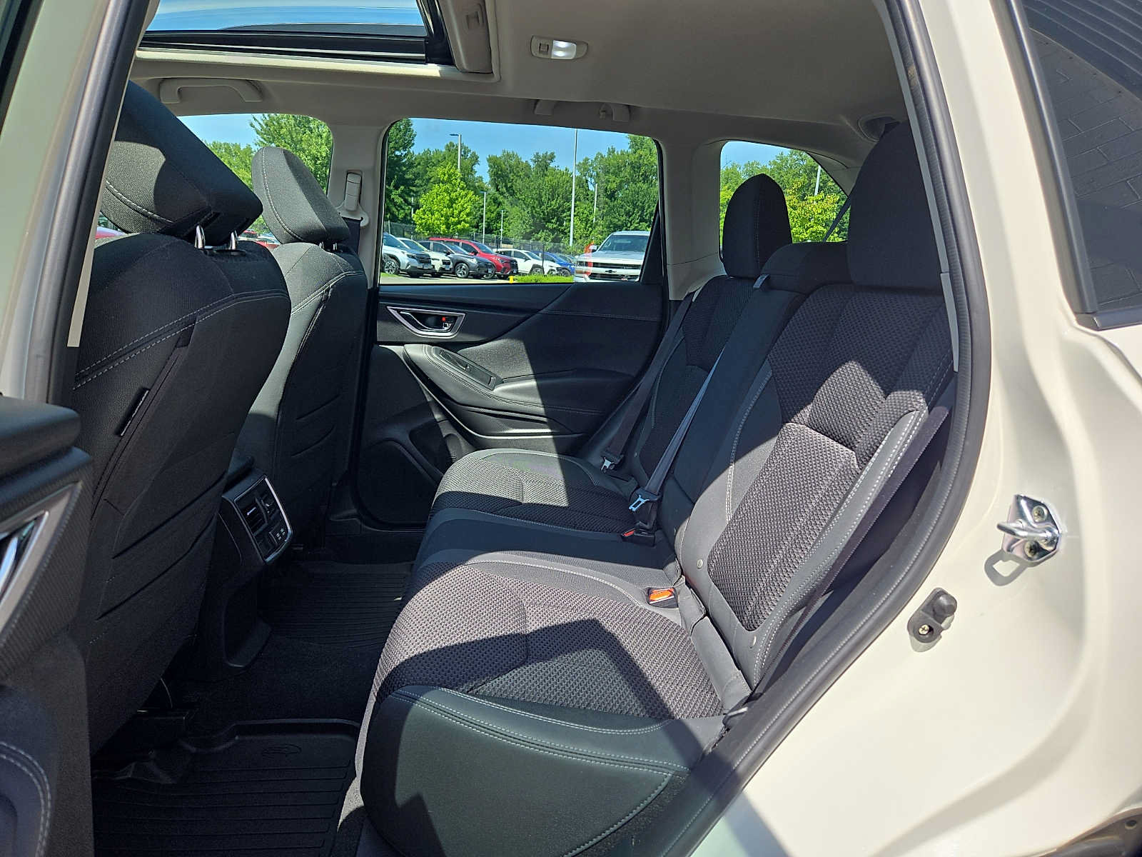 Used 2024 Subaru Forester Premium AWD/4WD image 10