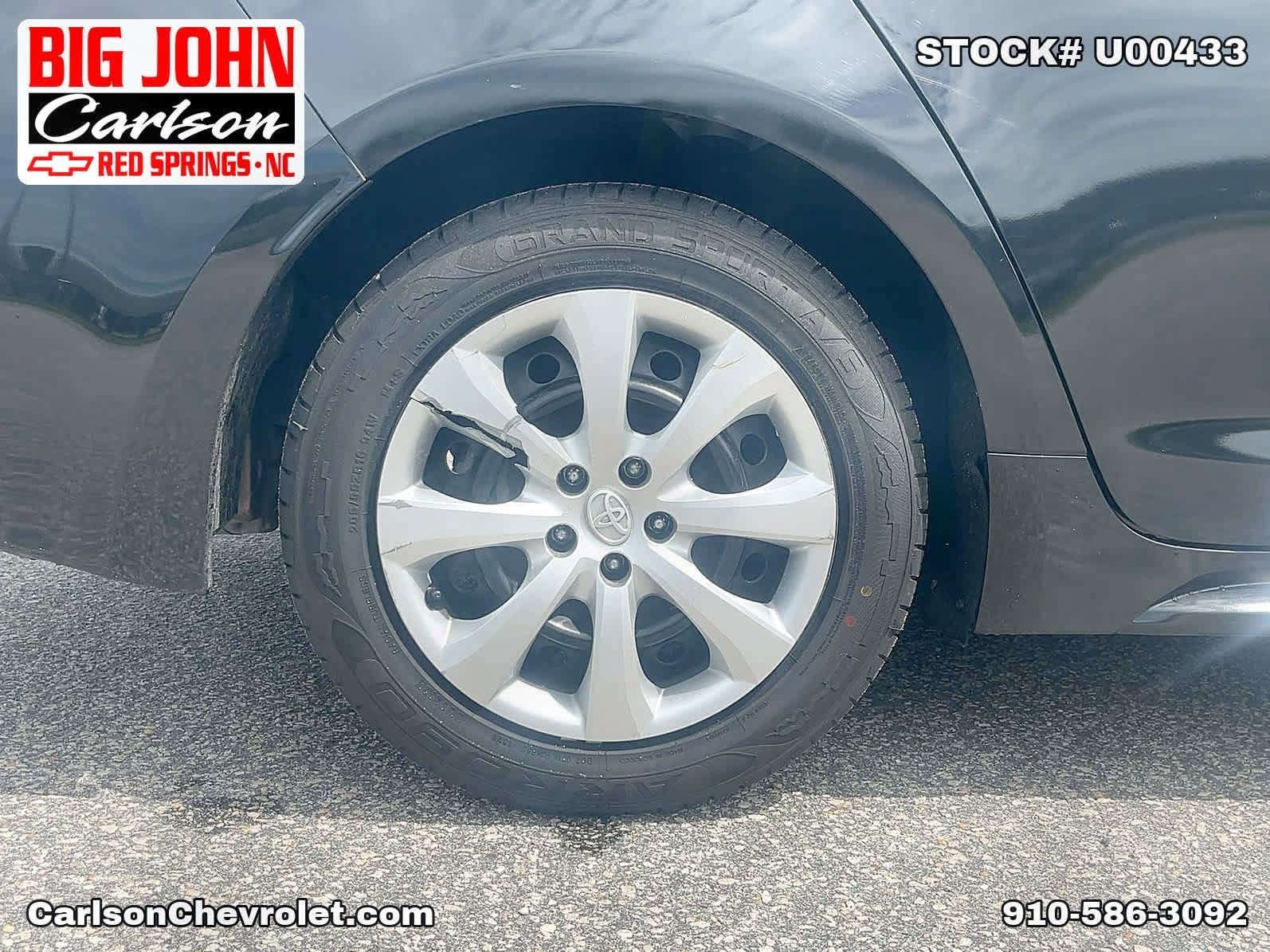 Used 2020 Toyota Corolla LE FWD image 39