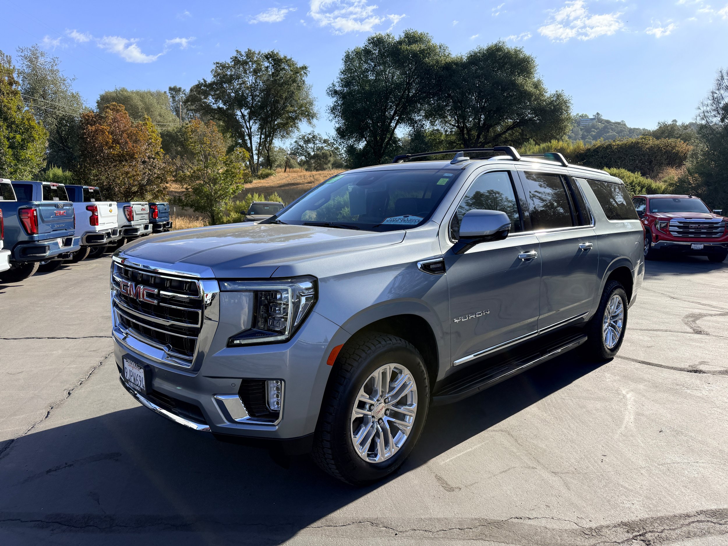 Used 2023 GMC Yukon XL SLT w/ SLT Luxury Package AWD/4WD image 24