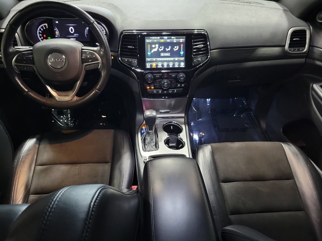 Used 2020 Jeep Grand Cherokee Altitude RWD image 12