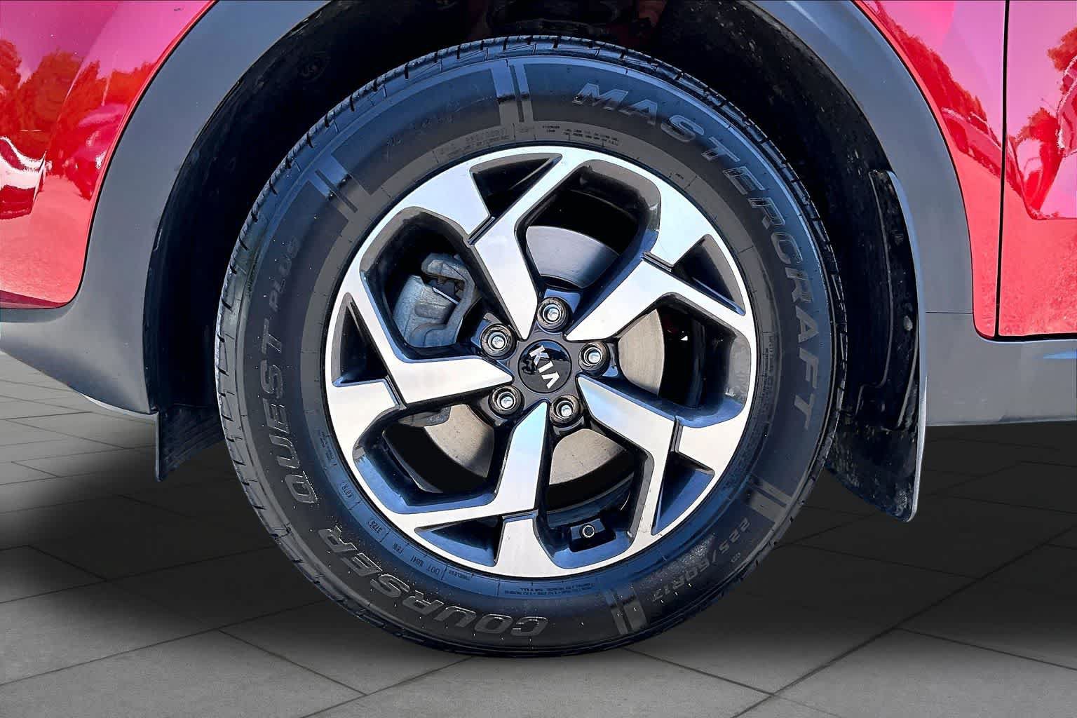 Used 2021 Kia Sportage LX AWD/4WD image 11