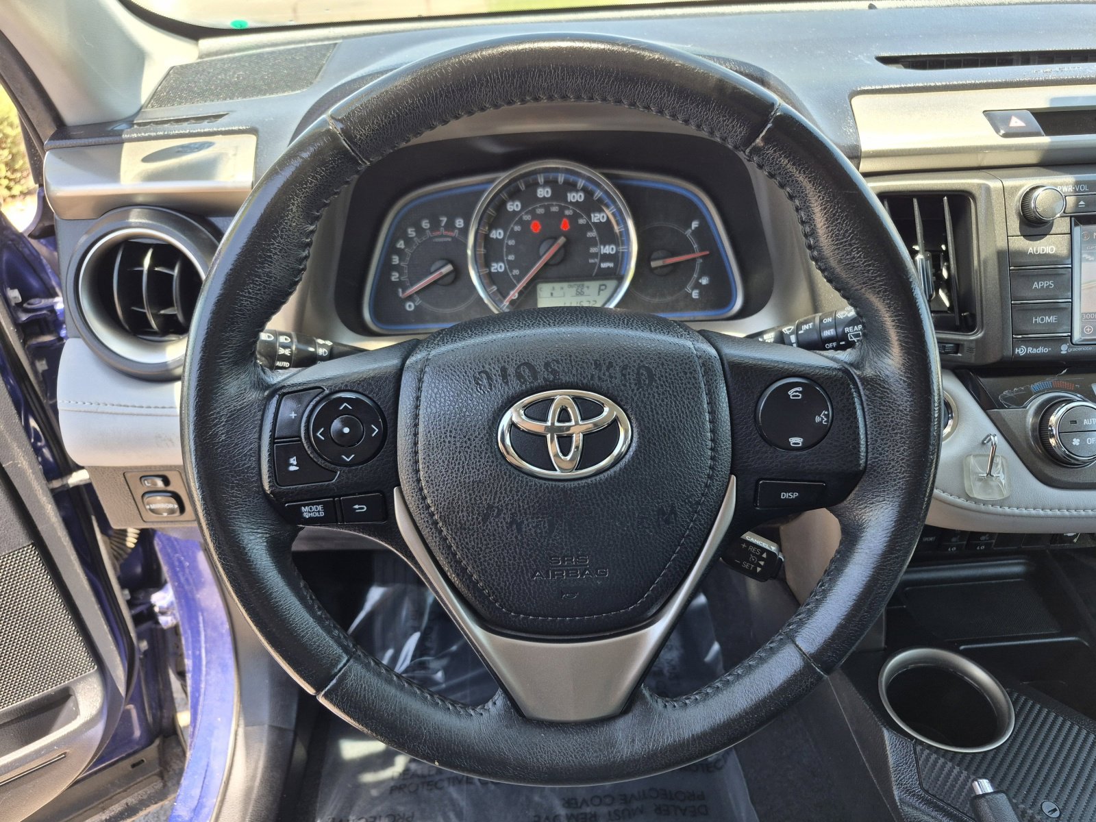 Used 2014 Toyota RAV4 Limited w/ Technology Package FWD image 9