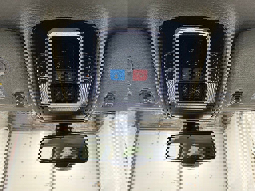 Used 2024 RAM 3500 Laramie image 38