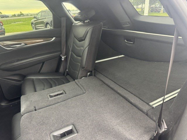 Used 2019 Cadillac XT5 Platinum AWD/4WD image 32