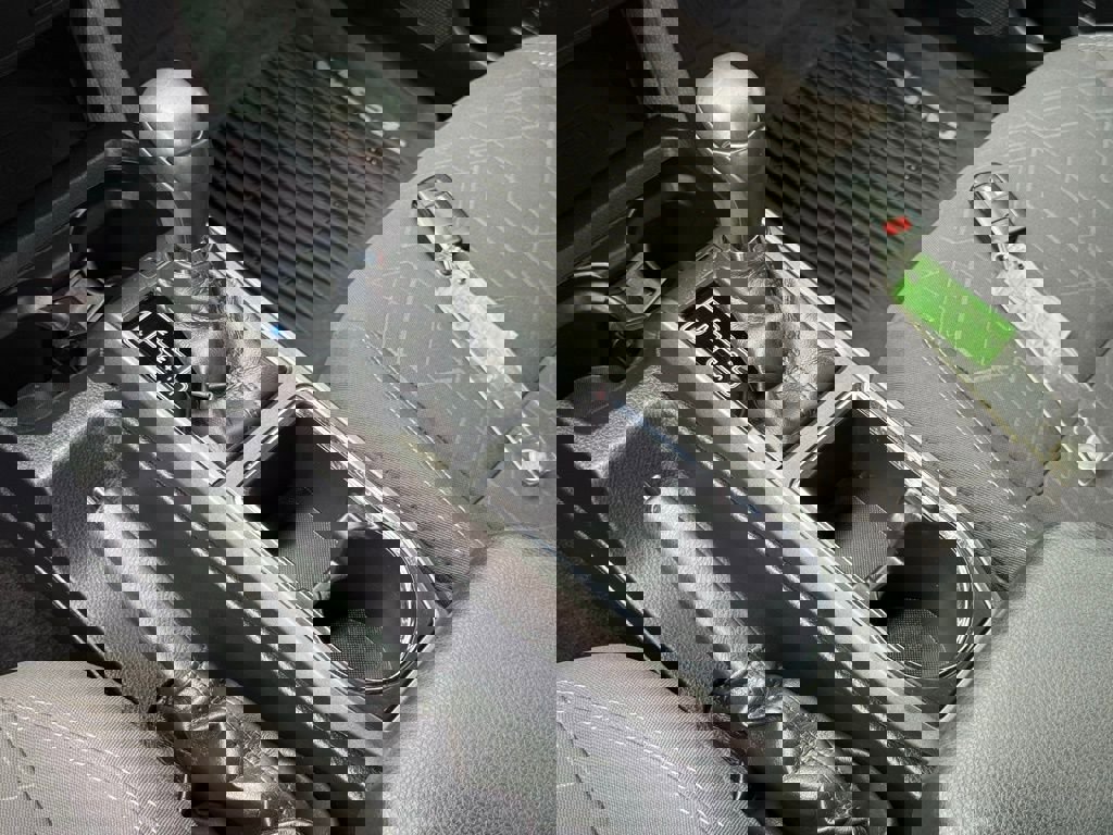 Used 2017 Toyota Tacoma TRD Off-Road w/ Tow Package (A/T) image 32