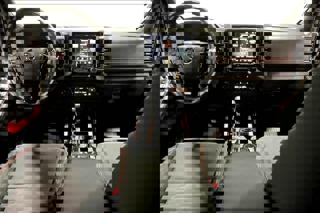 Used 2024 Nissan Frontier PRO-4X w/ Off-Road Protection Package image 15