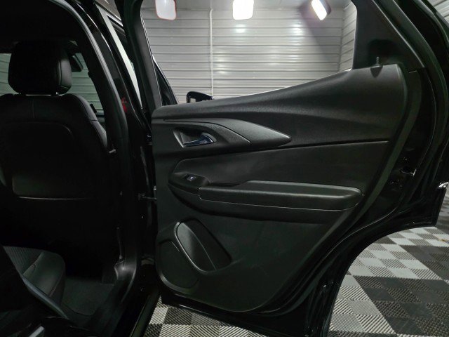 Used 2021 Chevrolet TrailBlazer RS w/ Convenience Package AWD/4WD image 33