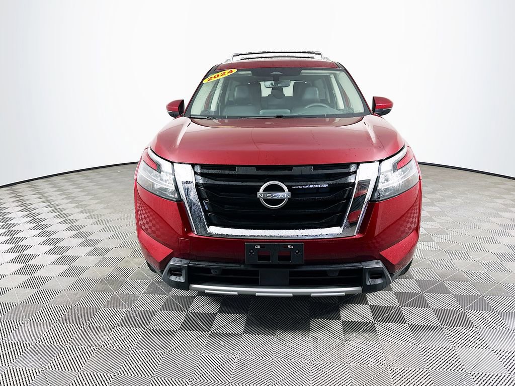 Certified 2024 Nissan Pathfinder SL image 4