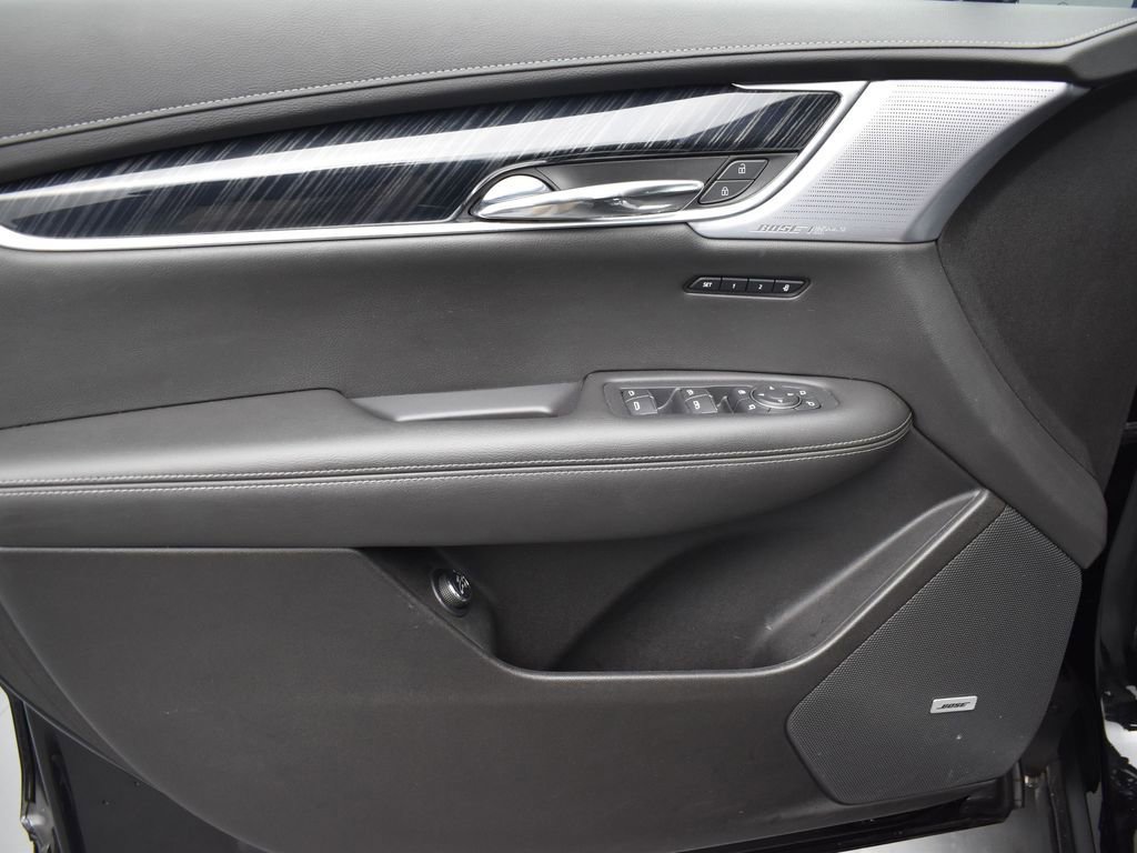 Certified 2024 Cadillac XT6 Premium Luxury w/ Technology Package image 11